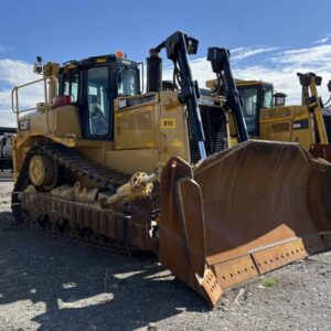 CAT D8R bulldozer's