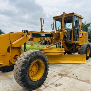 2011 CAT 140K