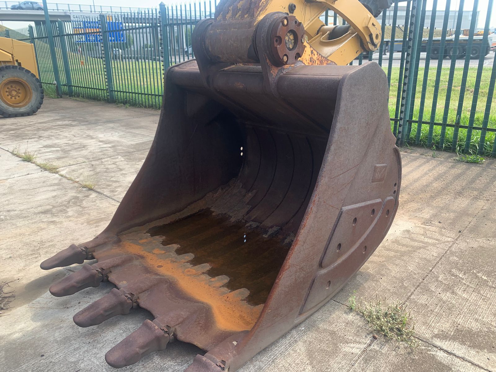 2011 CAT 336D - Image 4