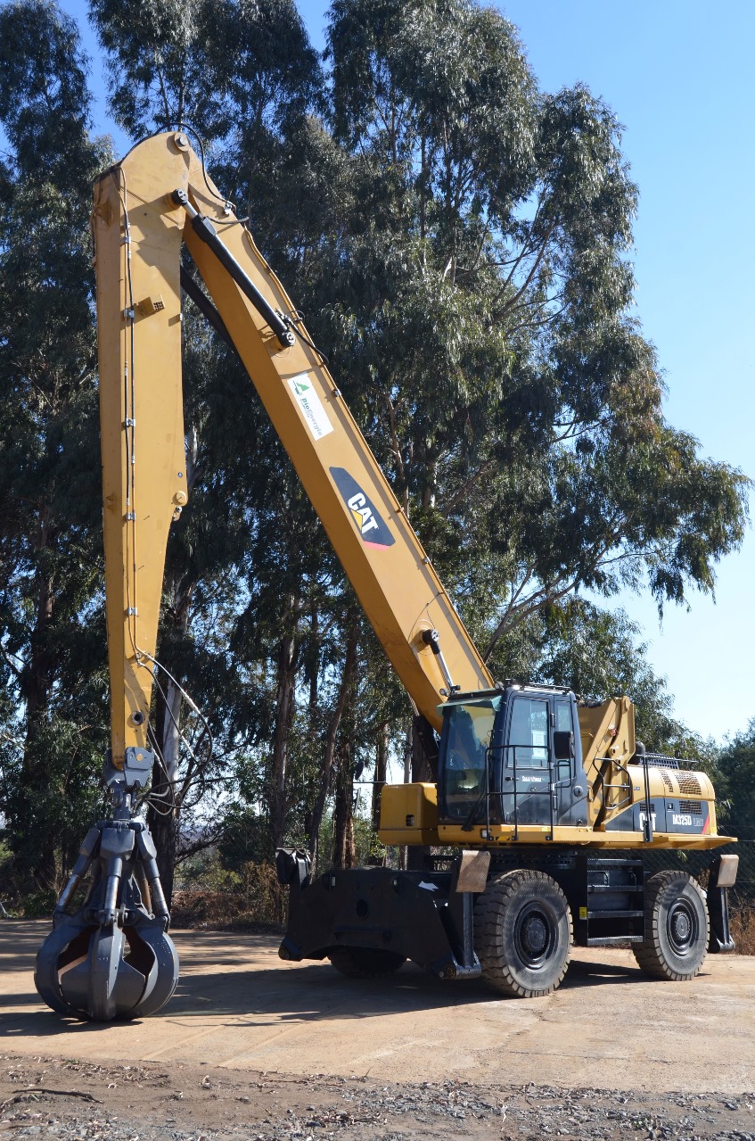 CAT M325D Material Handler - Image 3