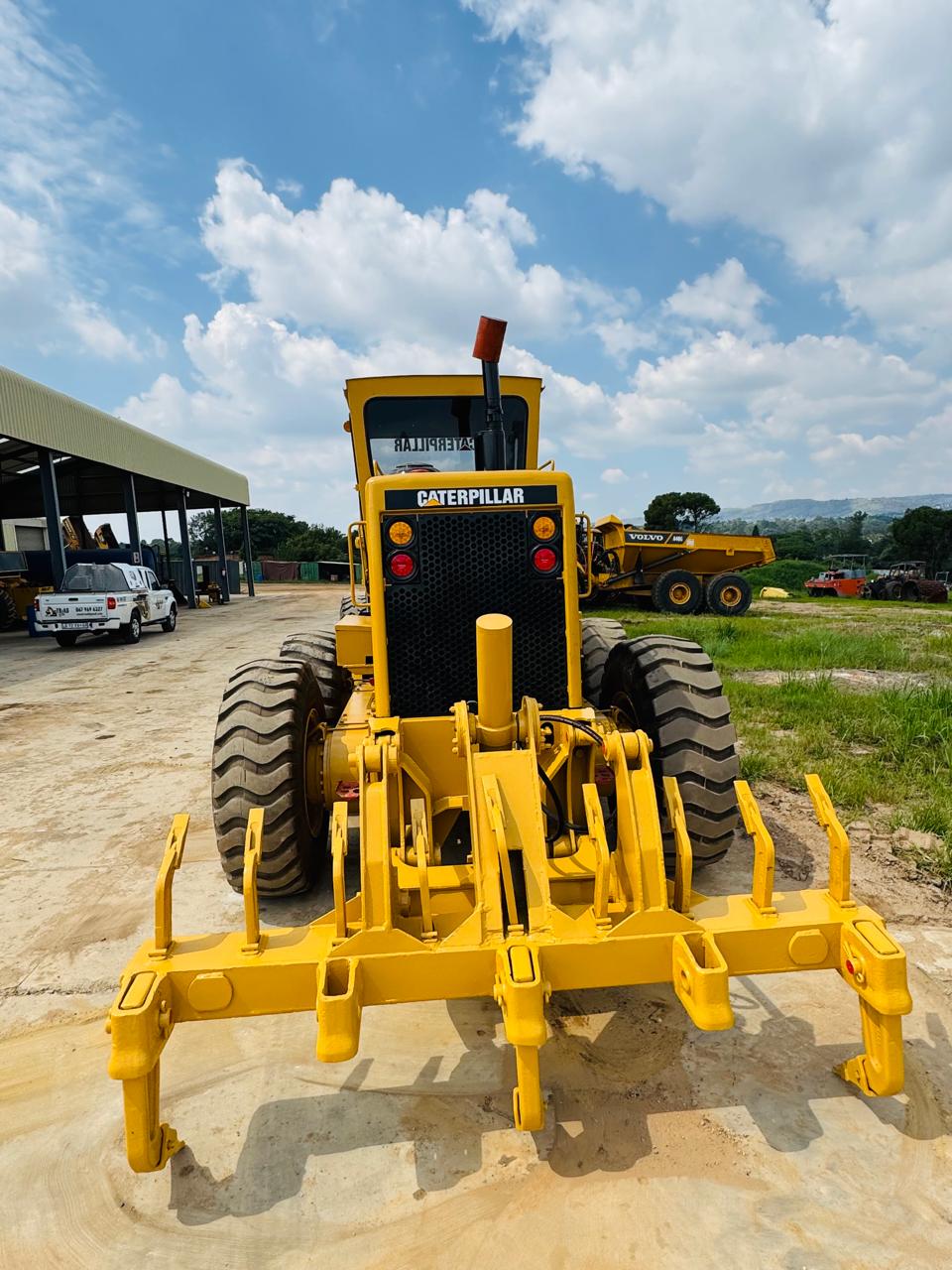 1985 CAT 140G Motor Grader - Image 4