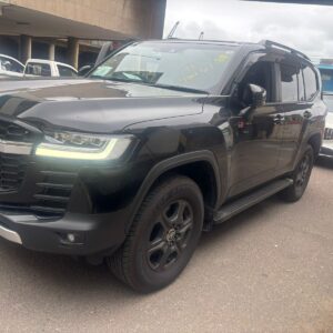2023 Toyota LC300 3.3D GR-Sport