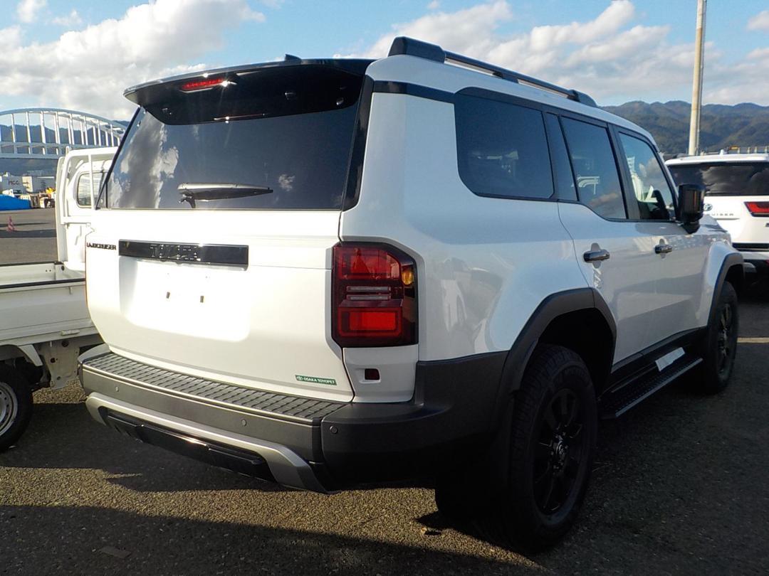 2024 Toyota LC Prado VXR 1st Edition - Image 6