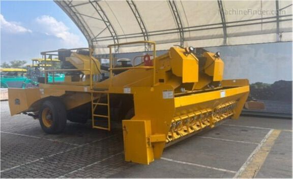 2006 Etnyre chip spreader