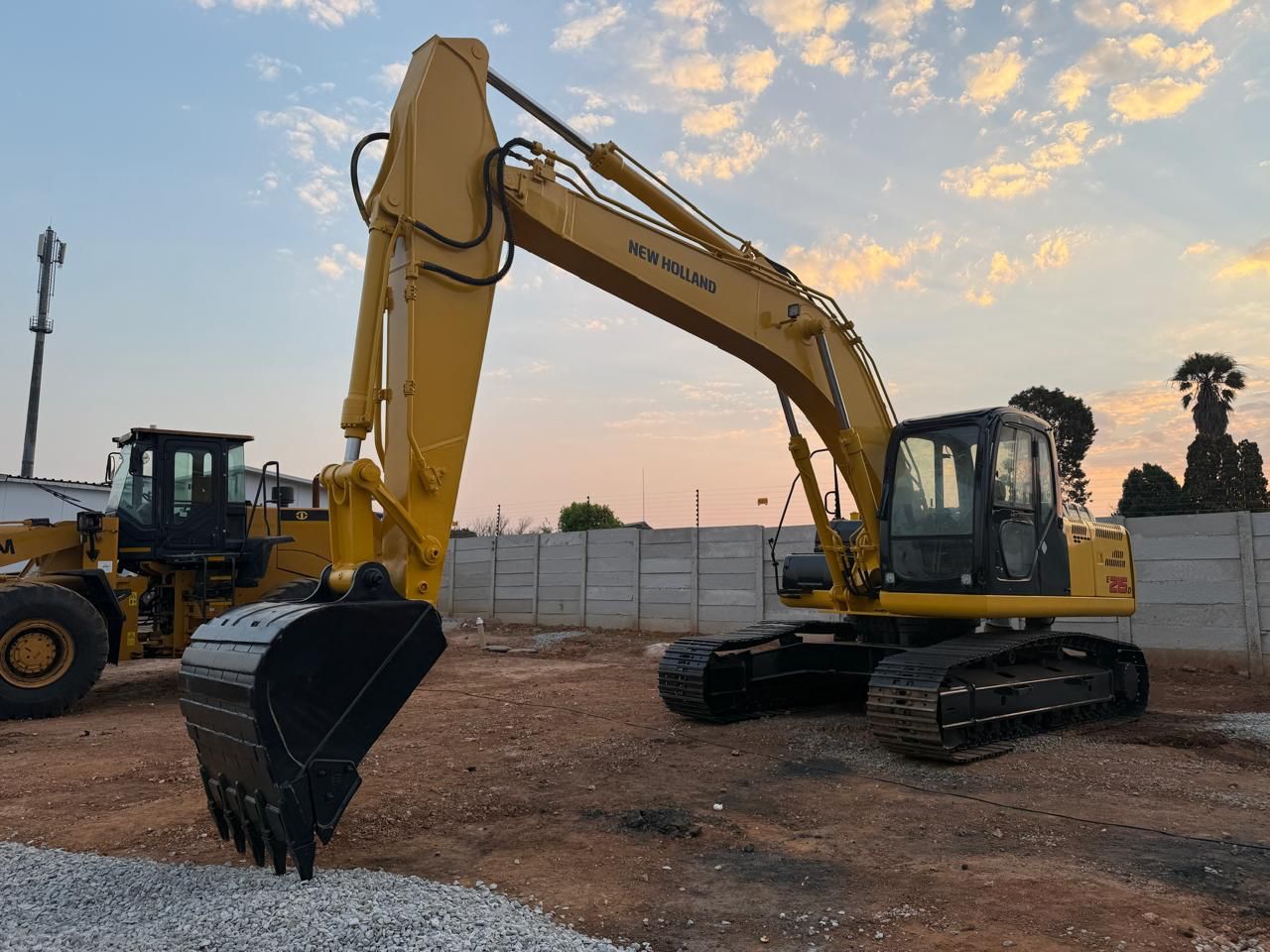 2010 New Holland E215