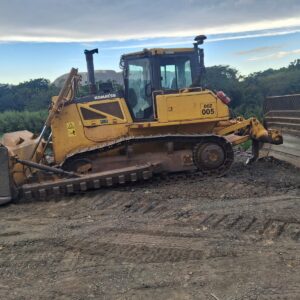 2015 Komatsu D65EX-16.