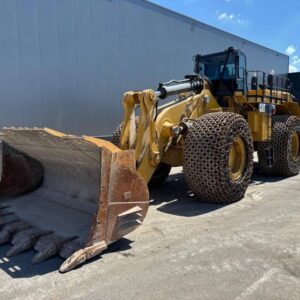 2017 CAT 992K